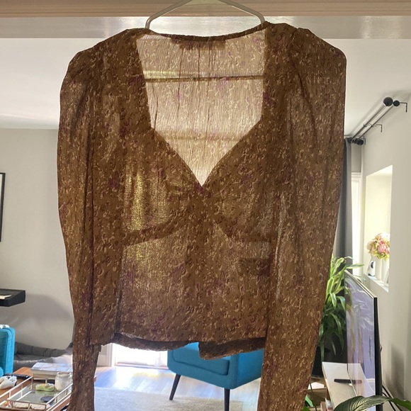 ASTR The Label Twist Front Top - Picture 4 of 7